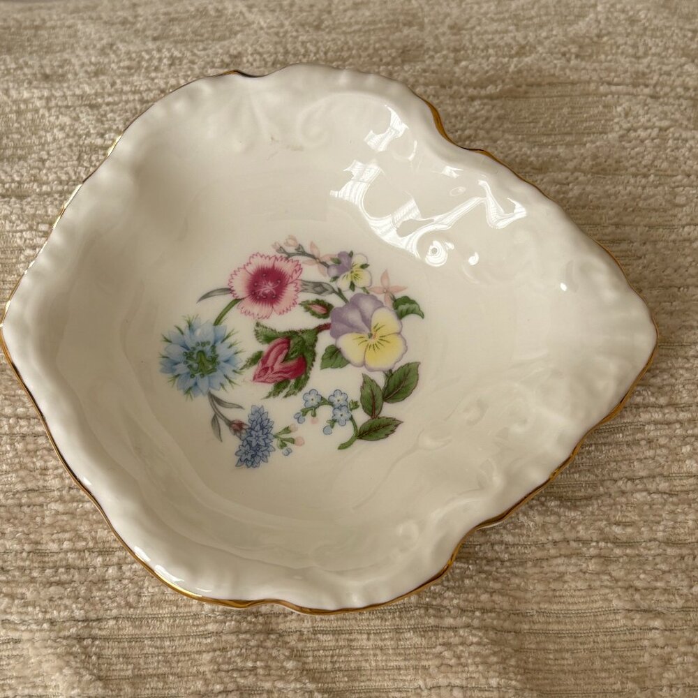 Aynsley Wild Tutor Trinket Dish